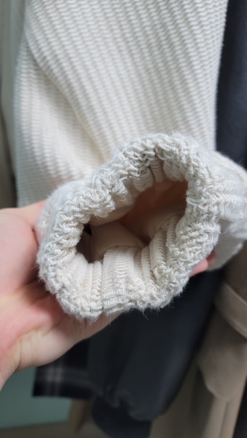 Yiyae 듀플렉스 집업 팝니다 상품이미지3