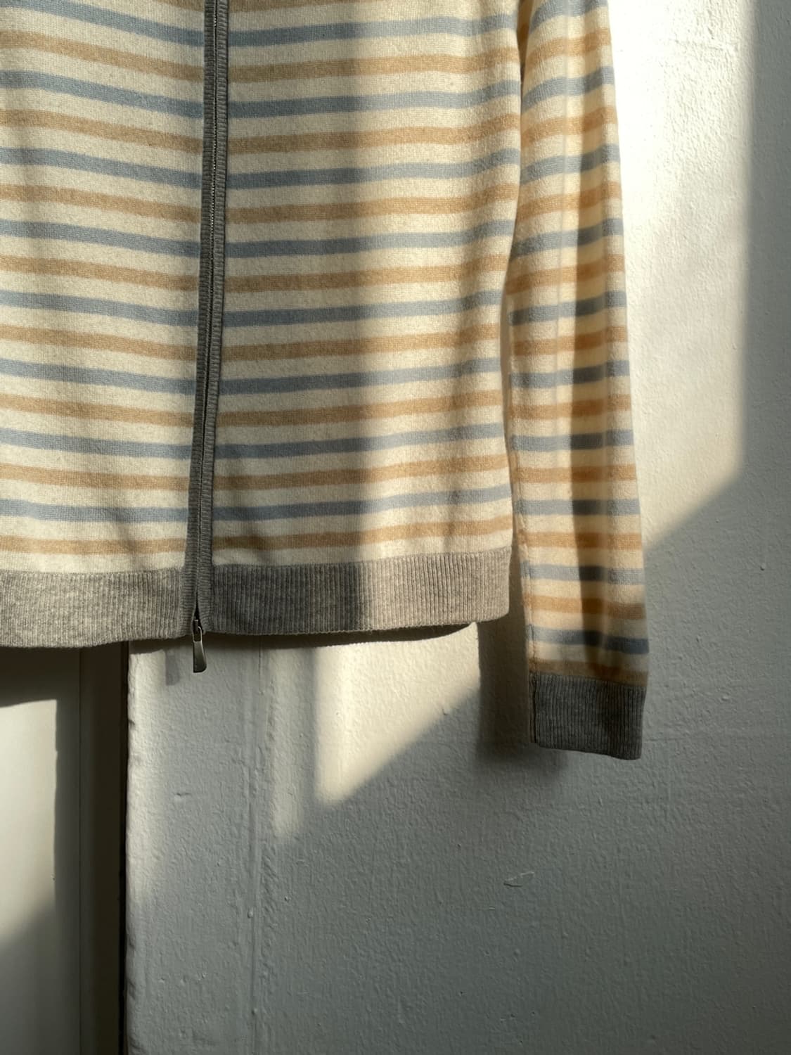 말로 캐시미어 스트라이프 니트 집업 상품이미지5