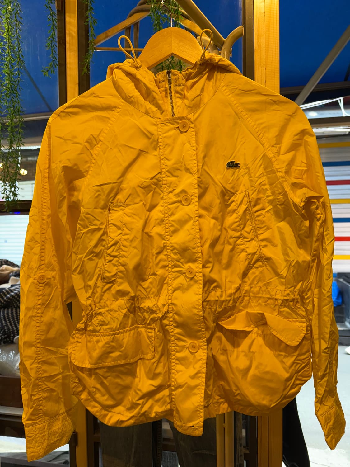 라코스테 옐로우 윈드브레이커 상품이미지1