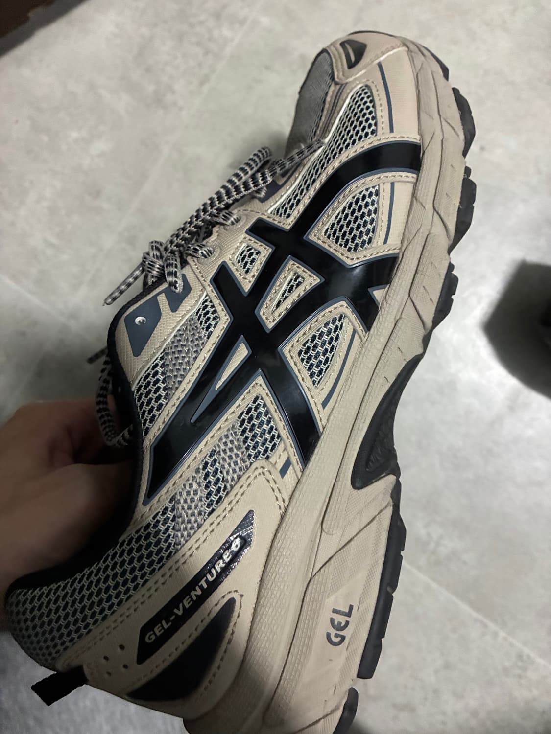 아식스 젤 벤쳐 6 페더 그레이 블랙 (택포) 상품이미지2