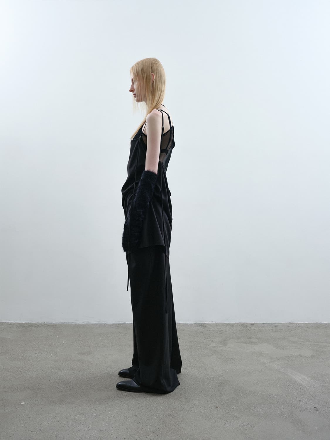 낫띵에브리띵 백리스 스트랩 드레스 backless strap dress 상품이미지3