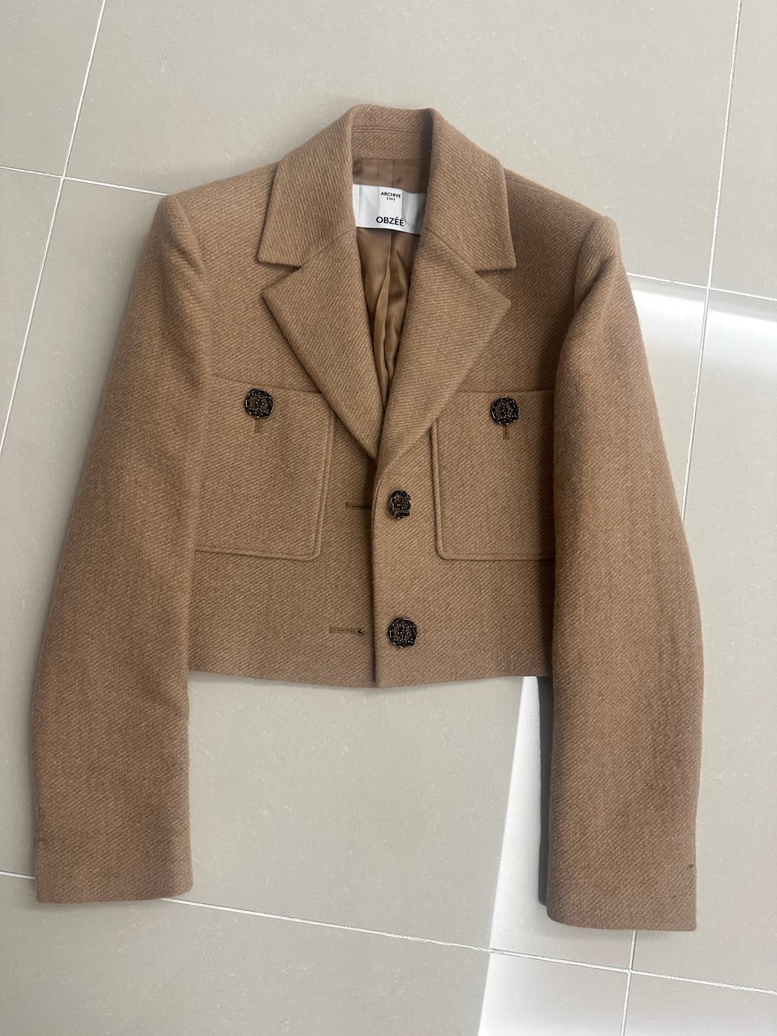 오브제 카멜 크롭 자켓 상품이미지1