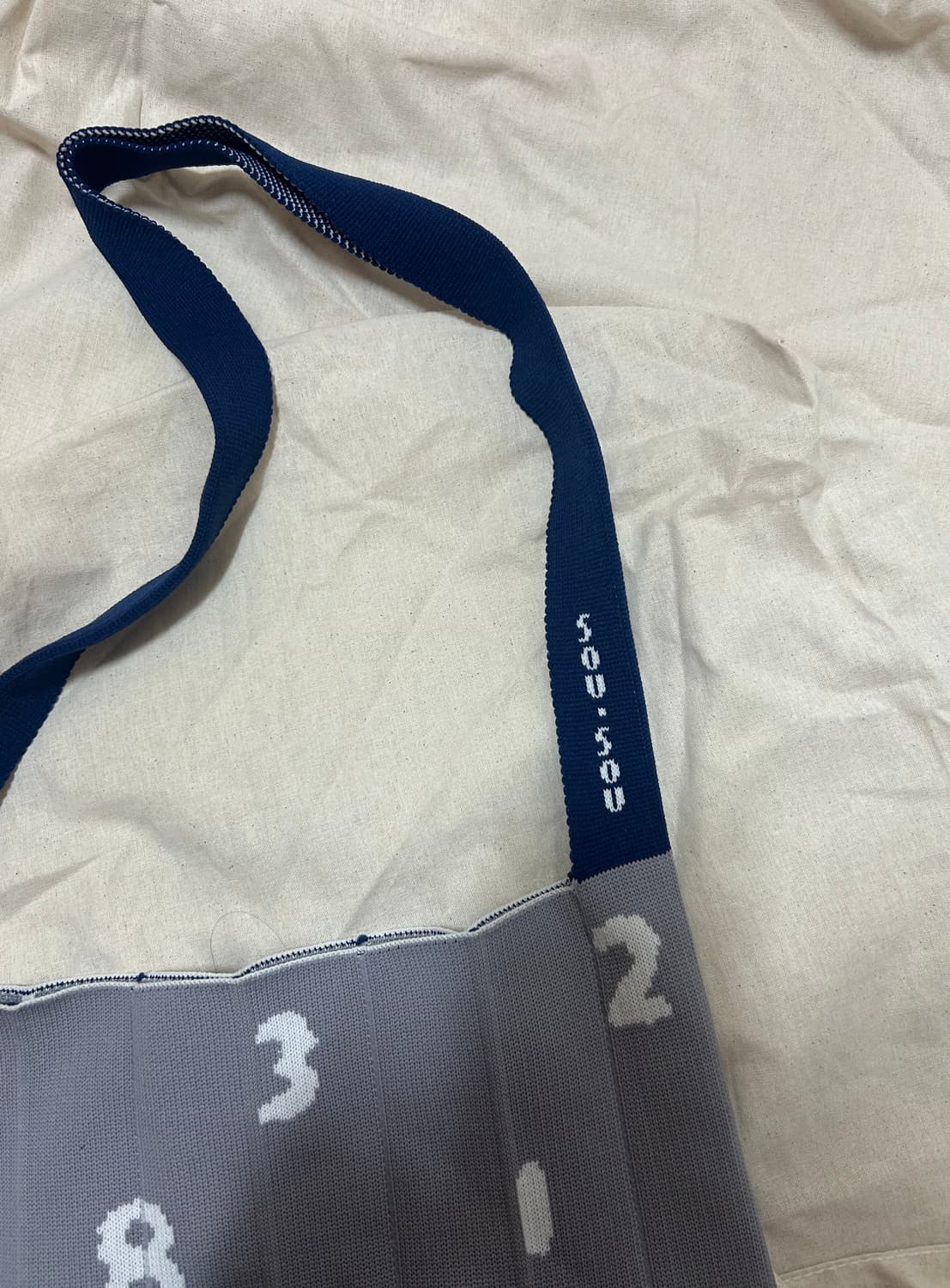 소우소우 니트 플리츠 백 라이트 그레이 M 상품이미지7