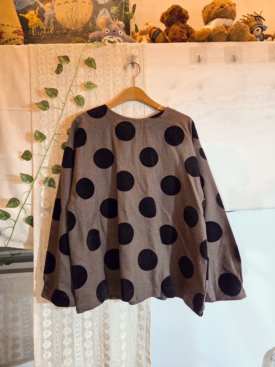 벨벳 도트 블라우스 상품이미지1