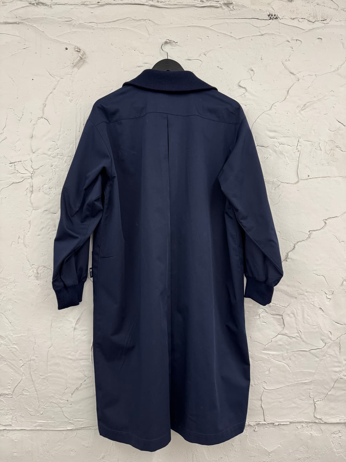 이세이미야케 IM PRODUCT 롱 네이비 트렌치  상품이미지2