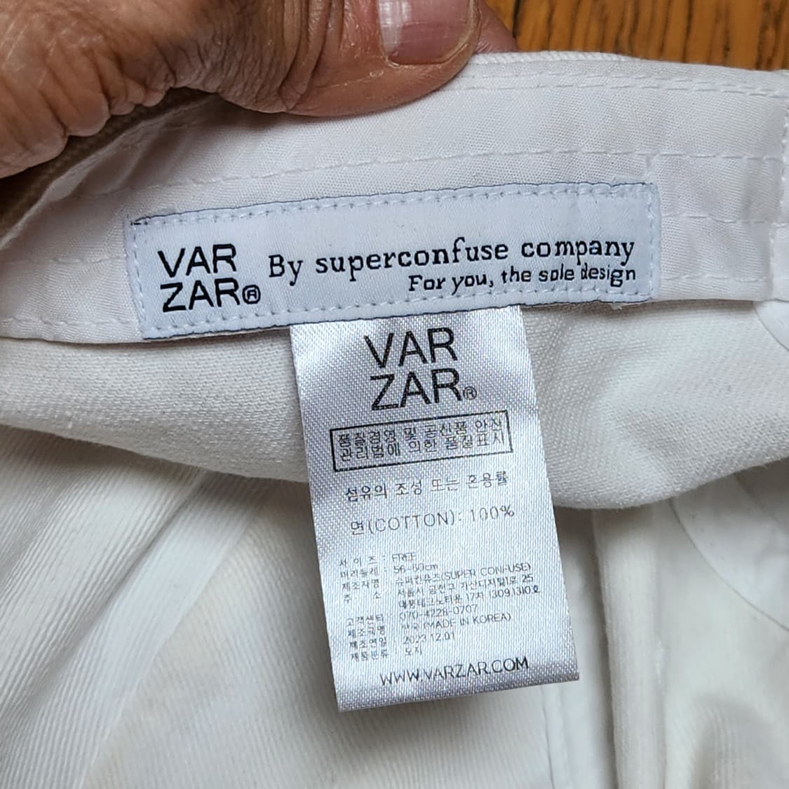 🧢 [VARZAR] 심플 로고 코튼 볼캡 (화이트) 상품이미지6