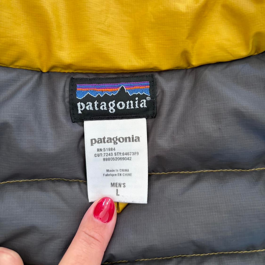 파타고니아 멘즈 경량패딩 옐로우 상품이미지3