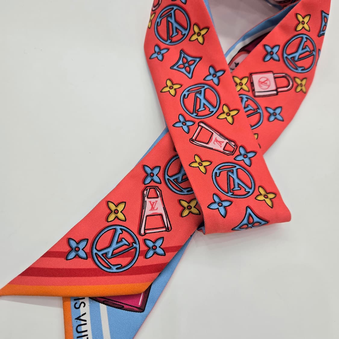 루이비통 비주얼드 BB 방도 스카프 상품이미지2