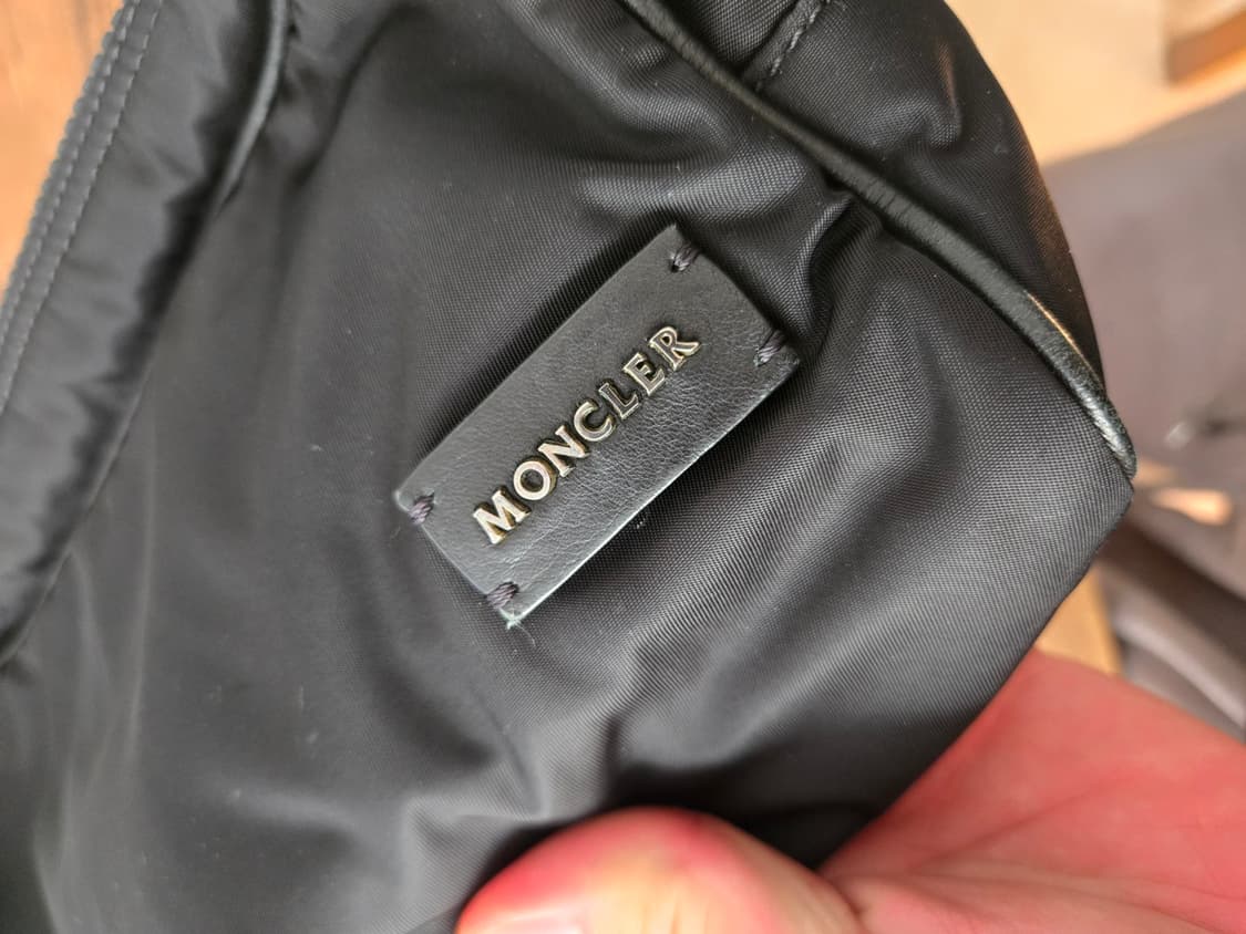몽클레어 파우치  상품이미지2