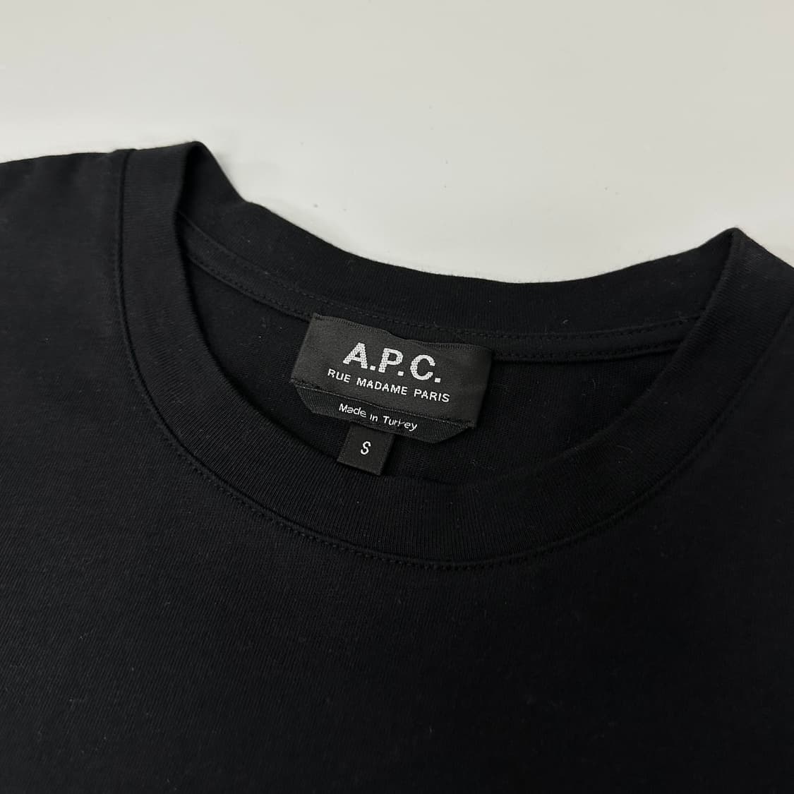 아페쎄 벨벳 로고 티셔츠 상품이미지4