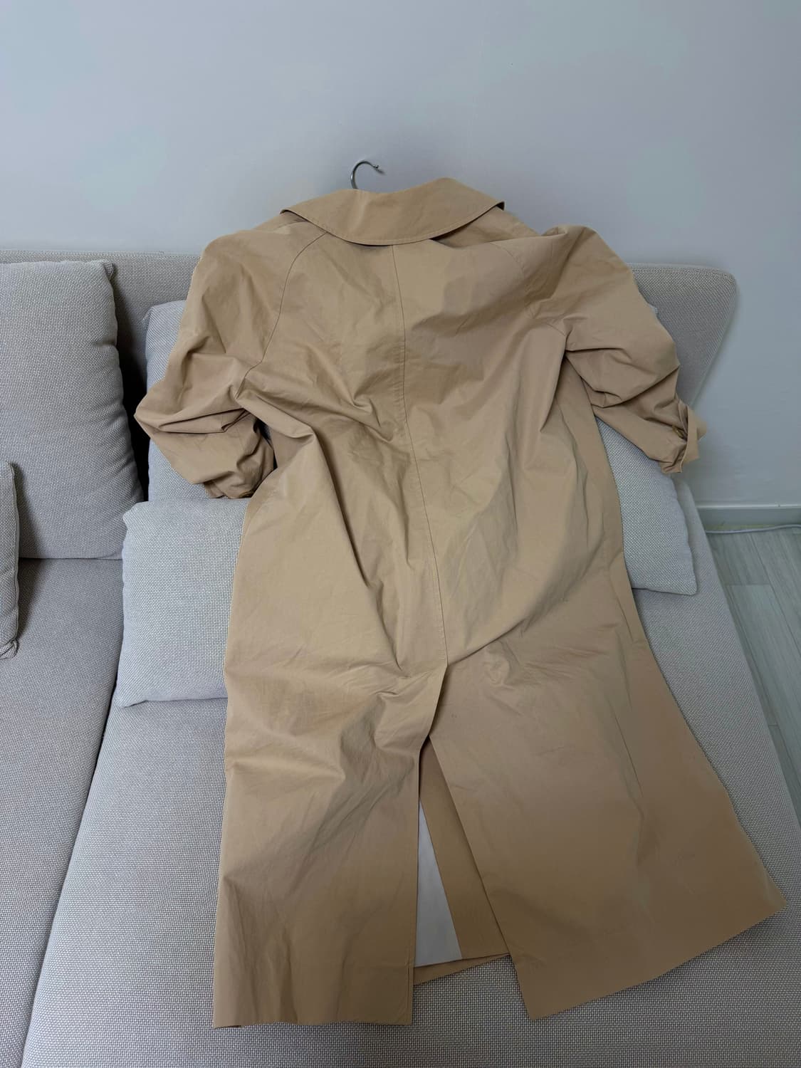 샵마그넷 바이윤하 래글런 트렌치코트 상품이미지7