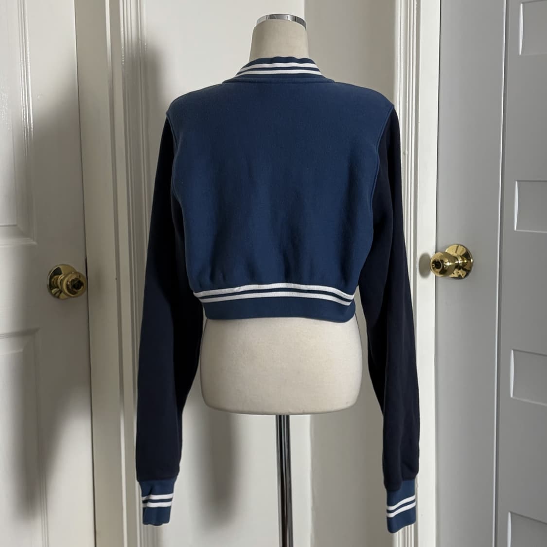 챔피온 리버스위브 크롭 바시티 자켓 상품이미지2