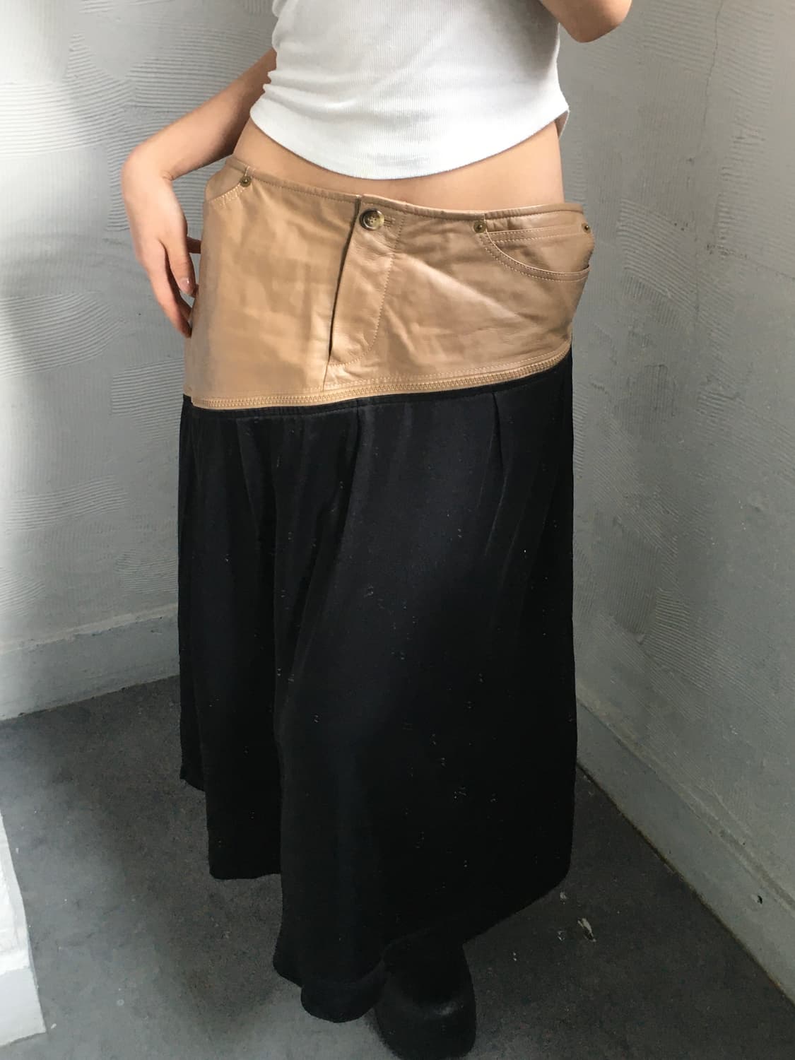 CELINE 셀린느 카프스킨레더 미디 스커트  상품이미지1