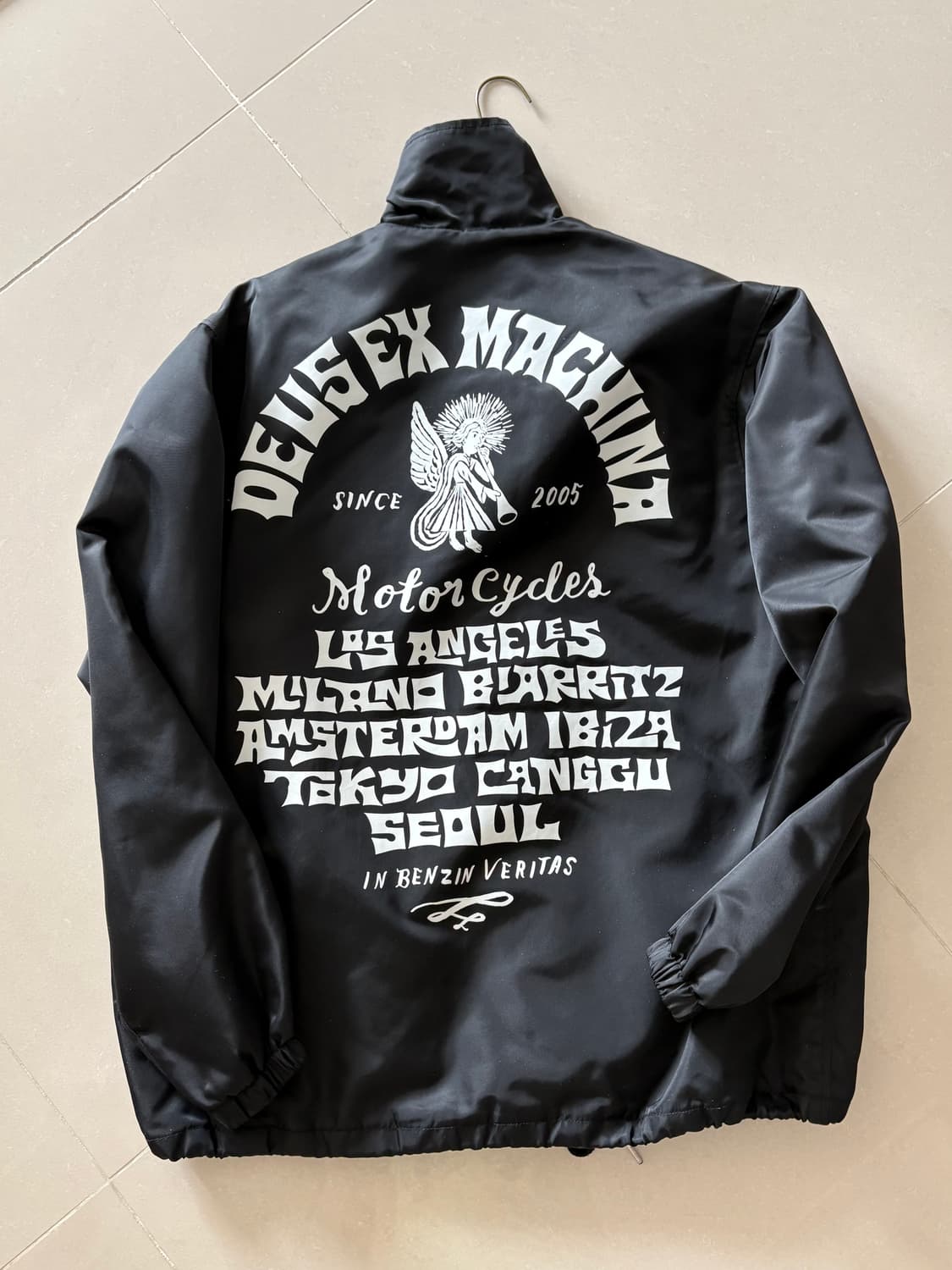 데우스 코치 자켓 상품이미지1