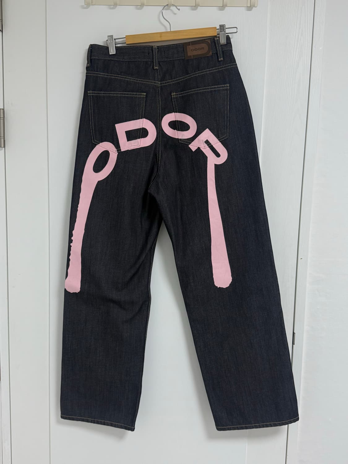 오도어 Logo drop denim in pink 상품이미지3