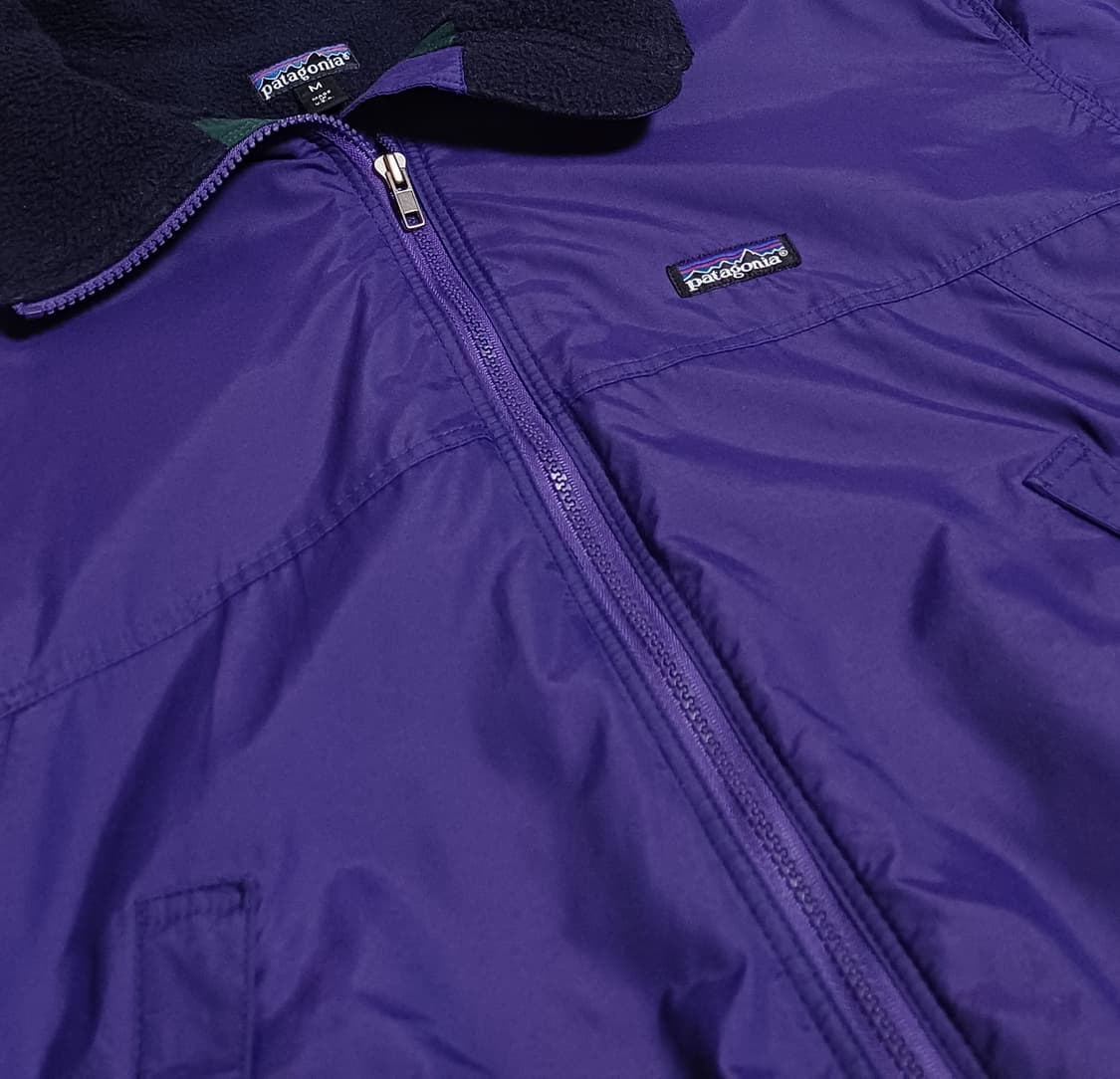 🇺🇸 파타고니아 쉘드 신칠라 봄버 자켓 - 에그플랜트 상품이미지4