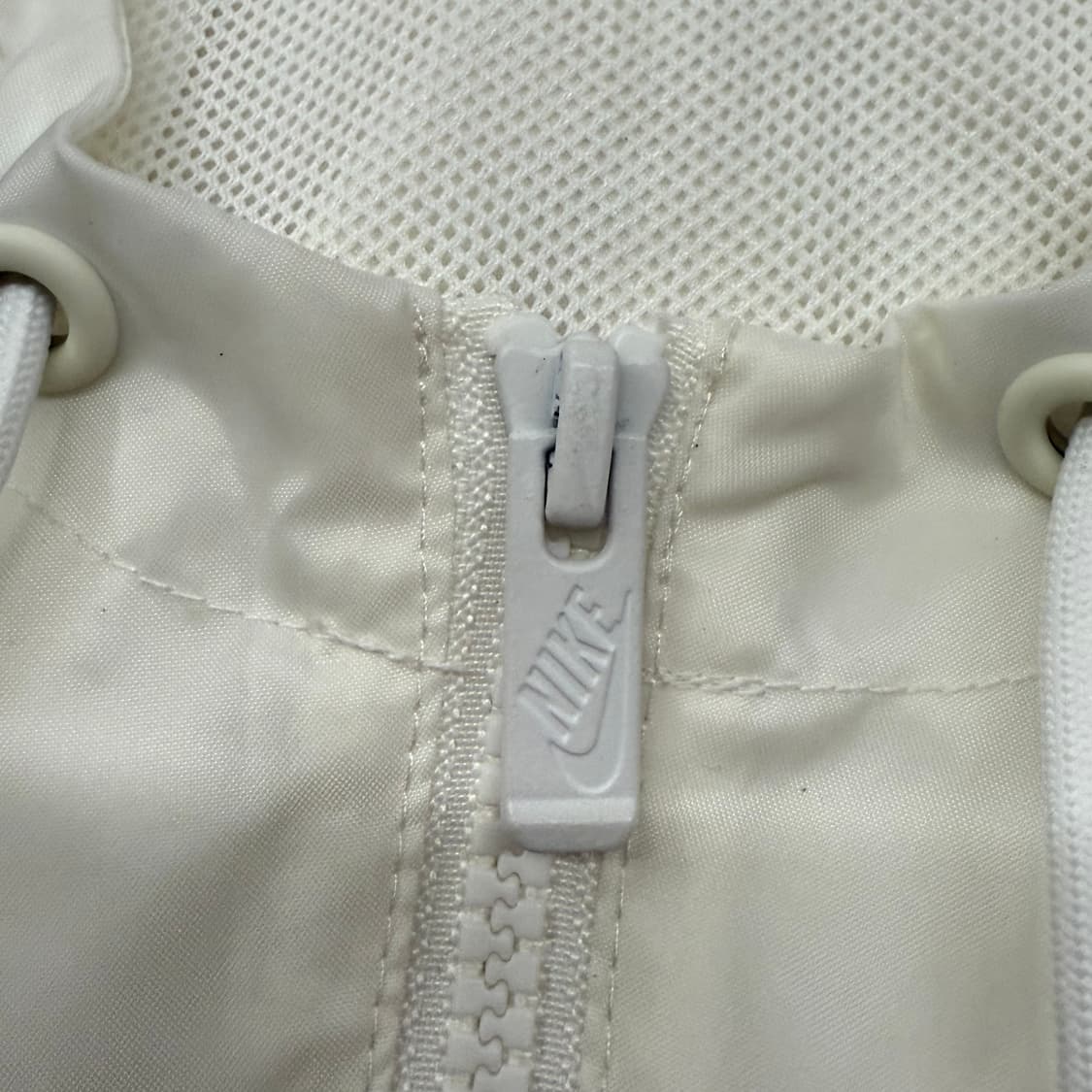 [정품/M] 나이키 화이트 바람막이 후드집업 b18 상품이미지7