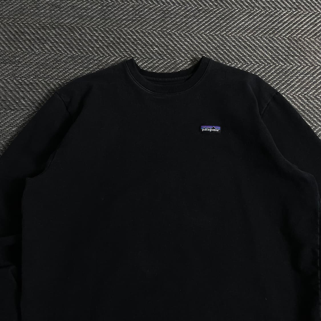 파타고니아 스몰로고 블랙 긴팔  스웻셔츠y 3801 상품이미지5