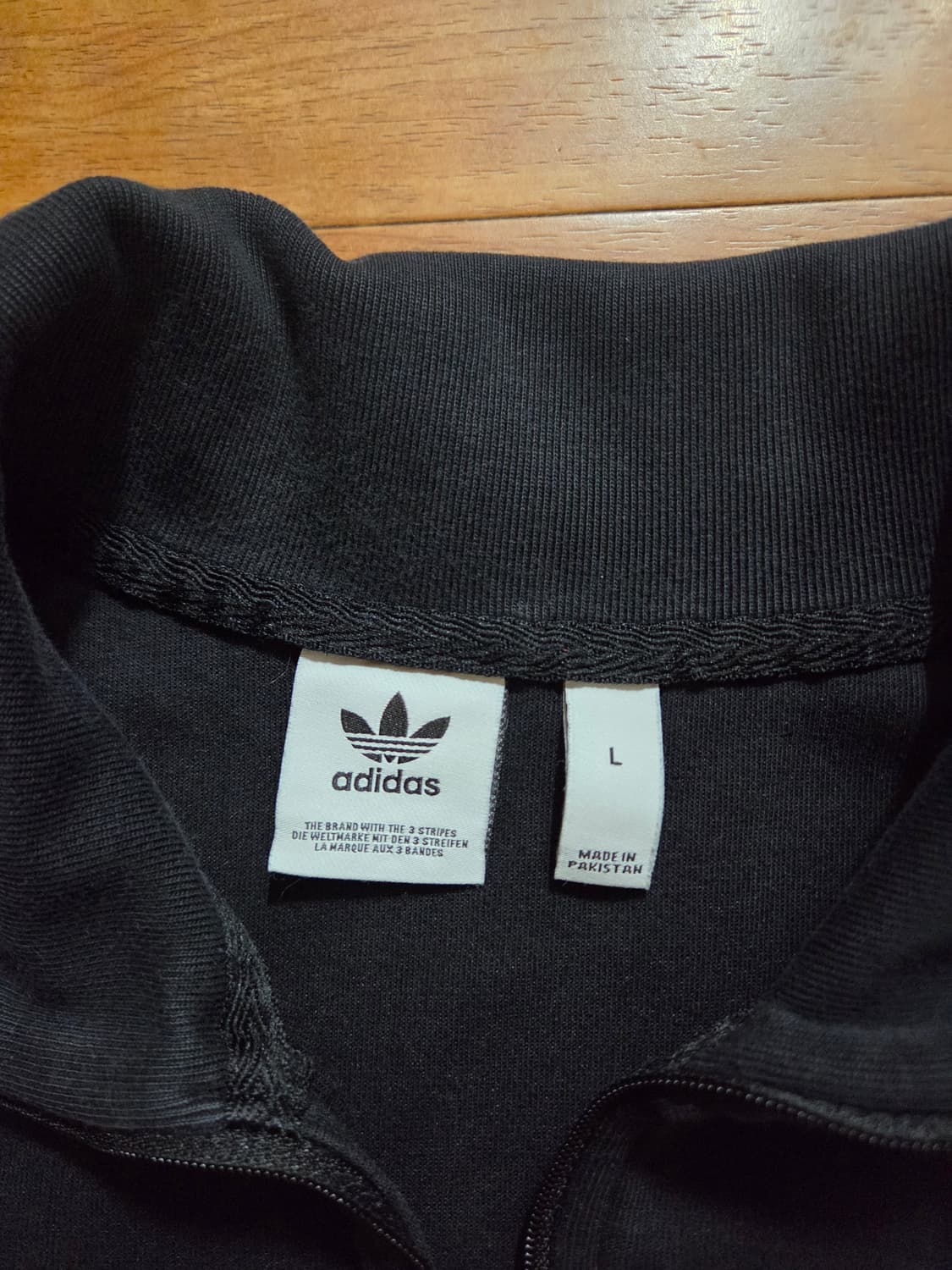 제니착용품 아디다스 우먼스 하프집업 상품이미지4