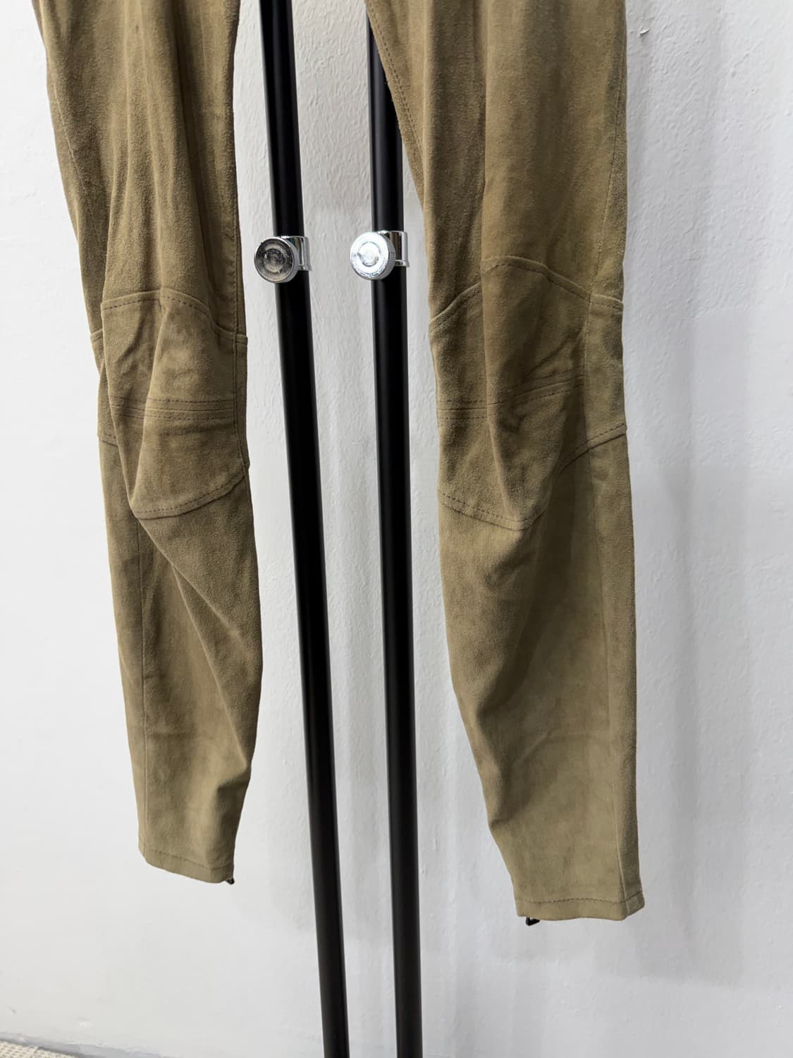 매장판정품) 발망 여성 양가죽 팬츠 38(30인치) 상품이미지3