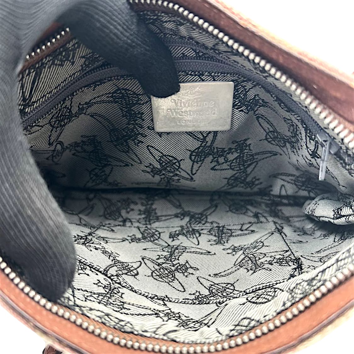 비비안 웨스트우드 캔버스 오브 숄더백 상품이미지8