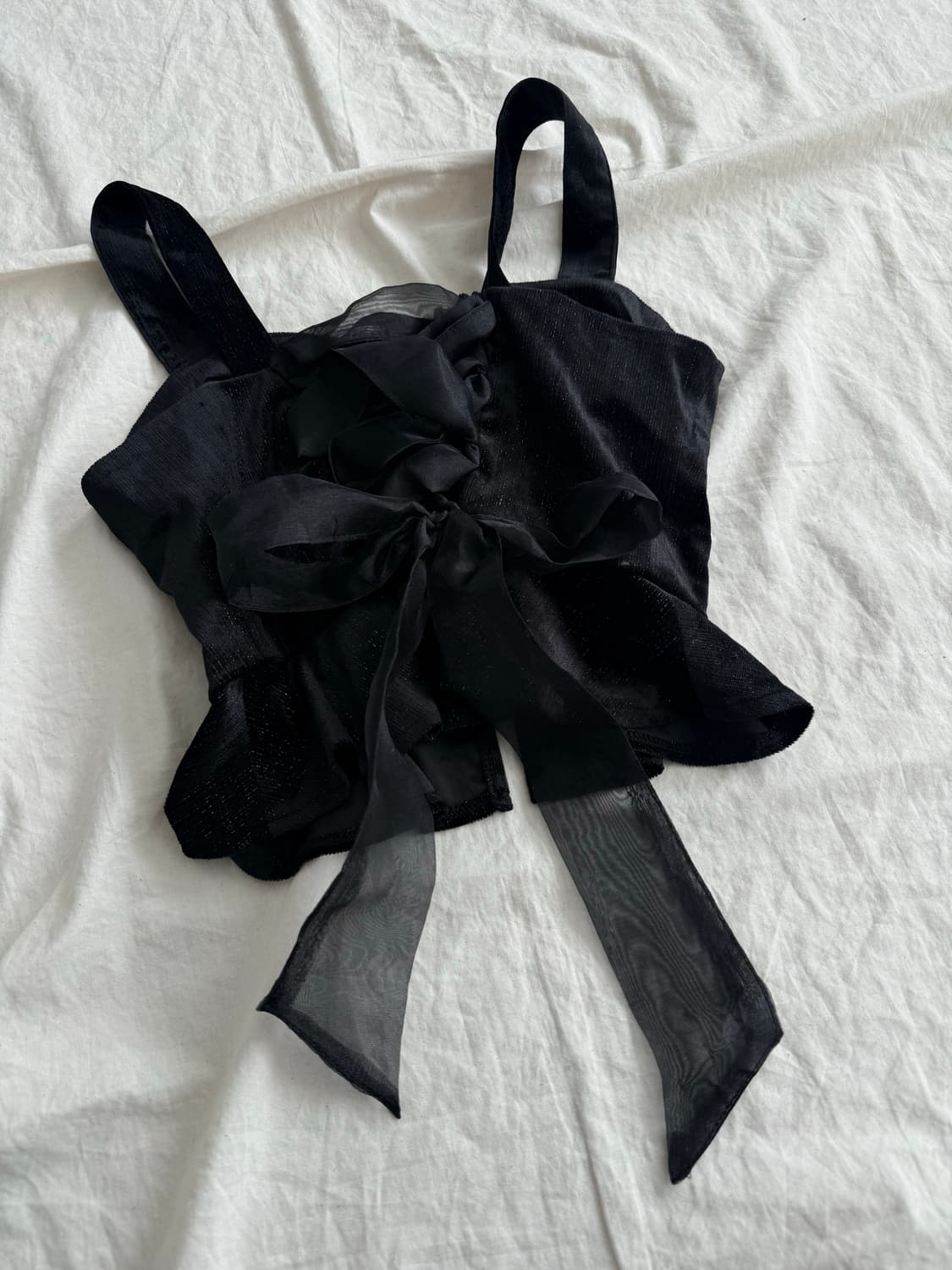 엑시즈팜 로걀 러블리 크롭 슬리브리스 상품이미지1