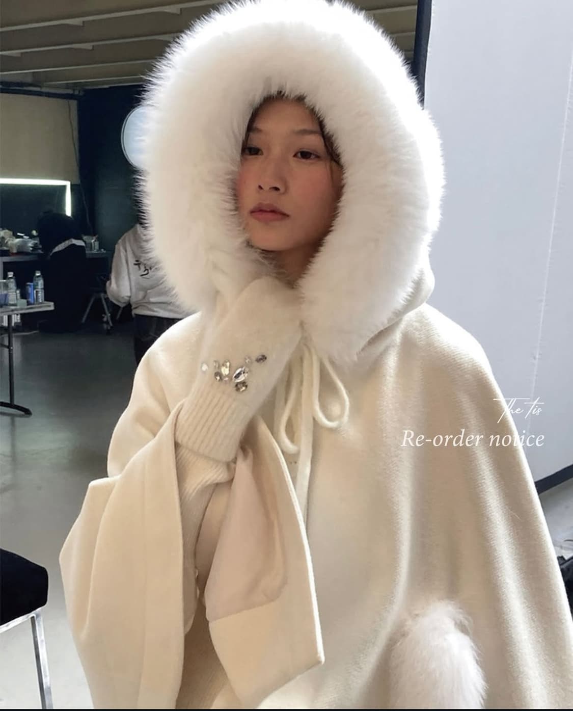 더티스 REAL FOX FUR SNOW CAPE COAT 케이프 코트 상품이미지1