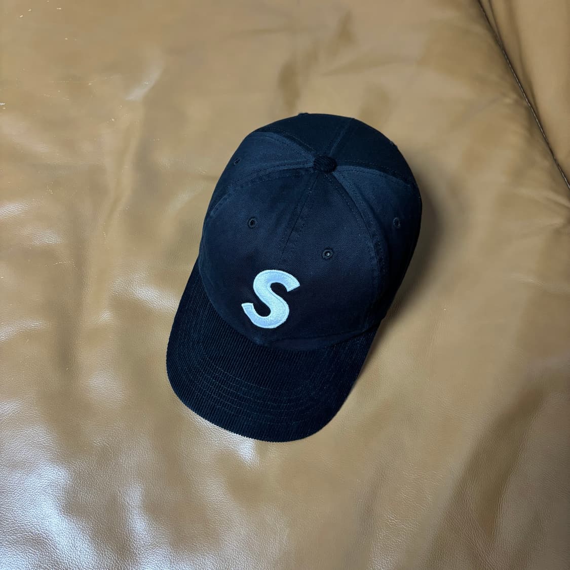 슈프림 S로고 6패널 볼캡 모자 24ss 투톤 블랙 상품이미지6