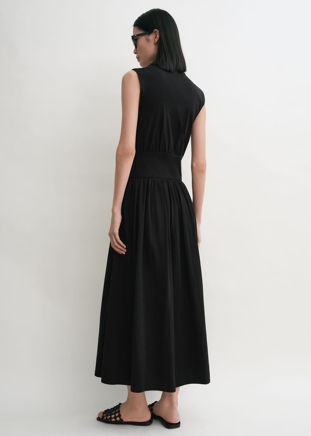 [XS,S,M]토템 25fw 슬리브리스 코튼 티 드레스/블랙 상품이미지3