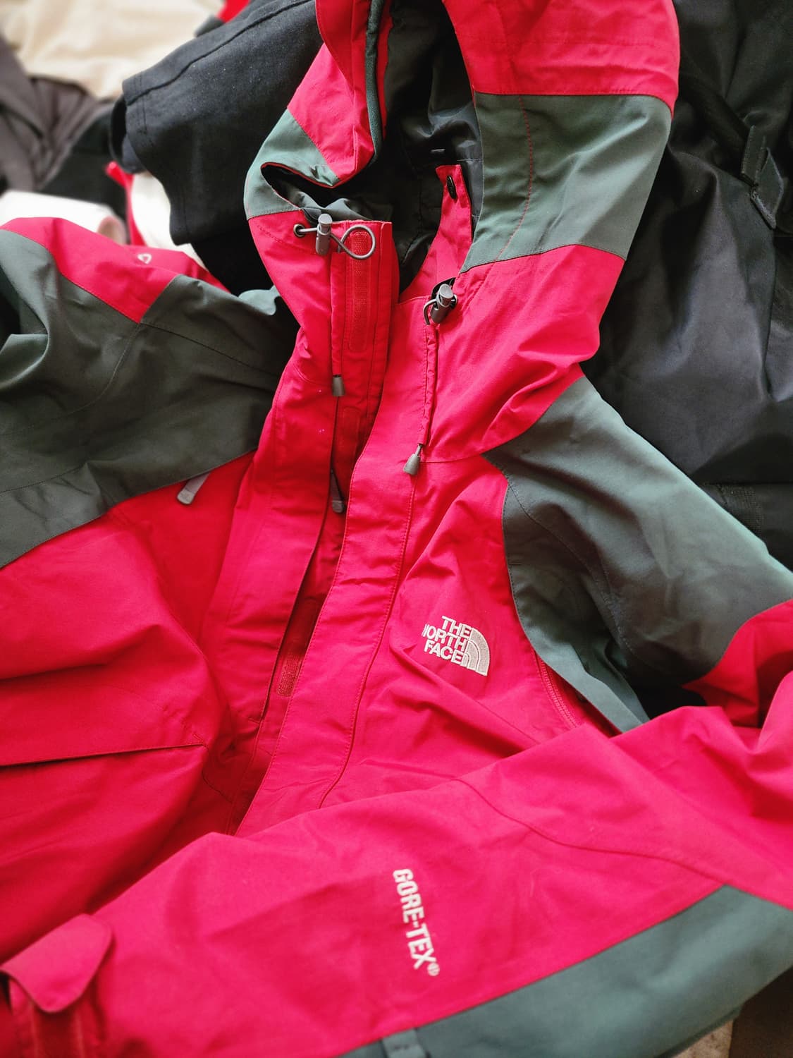 노스페이스 SUMMIT SERIES 고어텍스  자켓 100 / 등산 상품이미지4