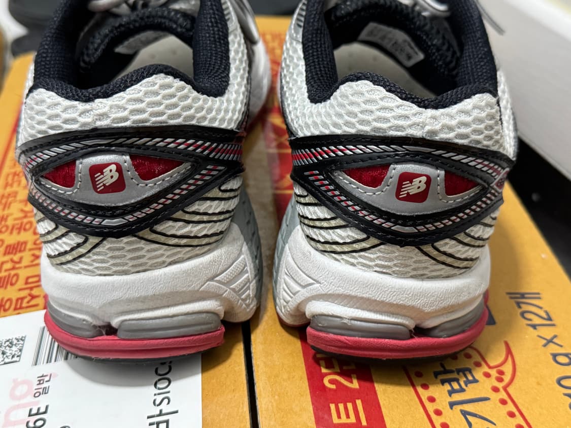 뉴발란스 860v2 레드 상품이미지3
