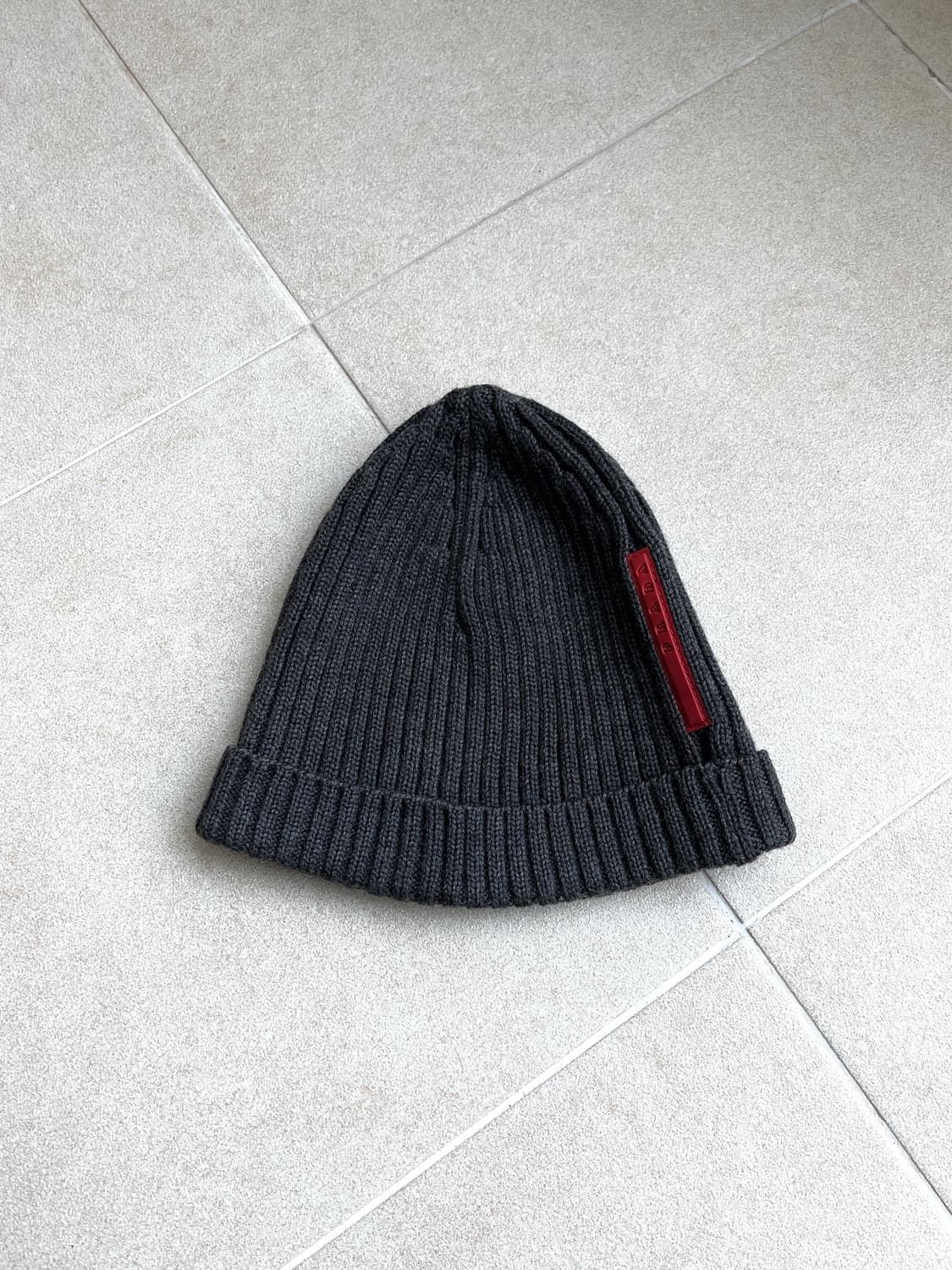 Prada sports beanie 상품이미지1