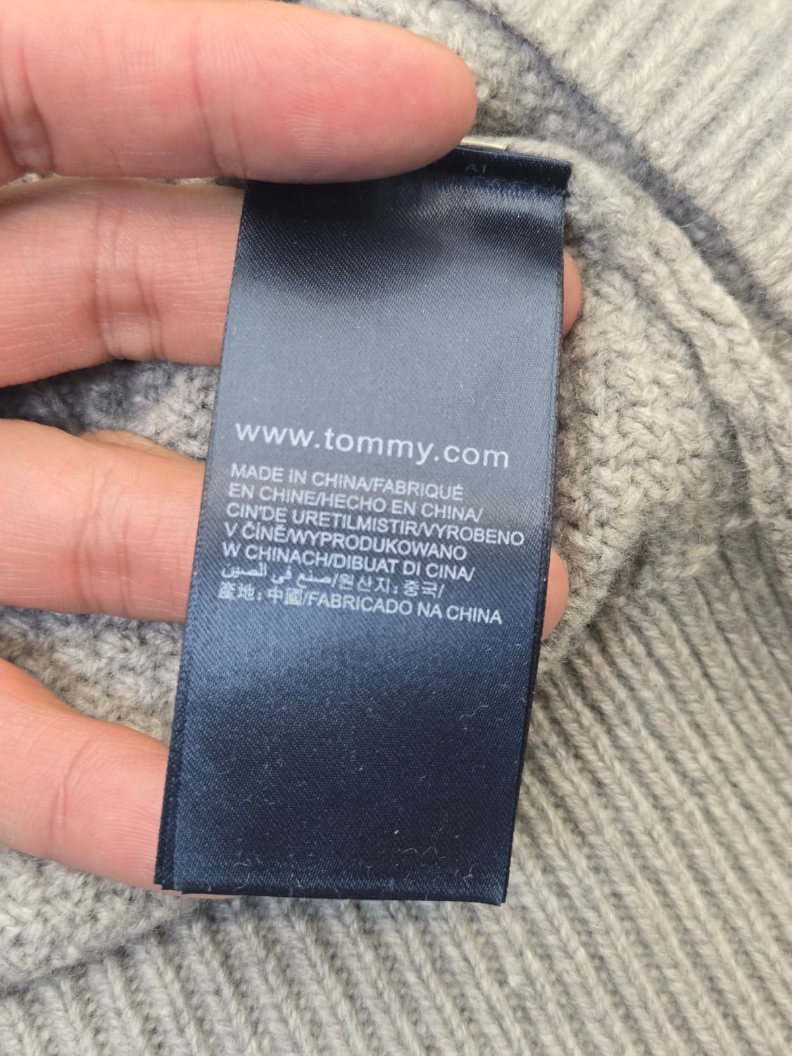 타미힐피거 삼색 니트 상품이미지4