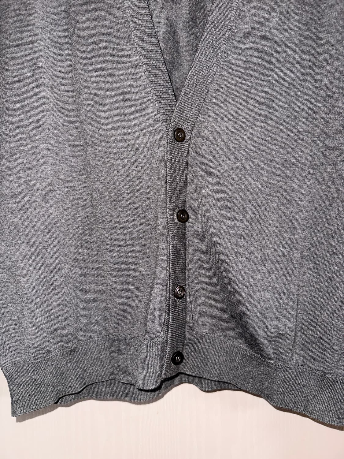 Wool V-neck Cardigan 상품이미지4