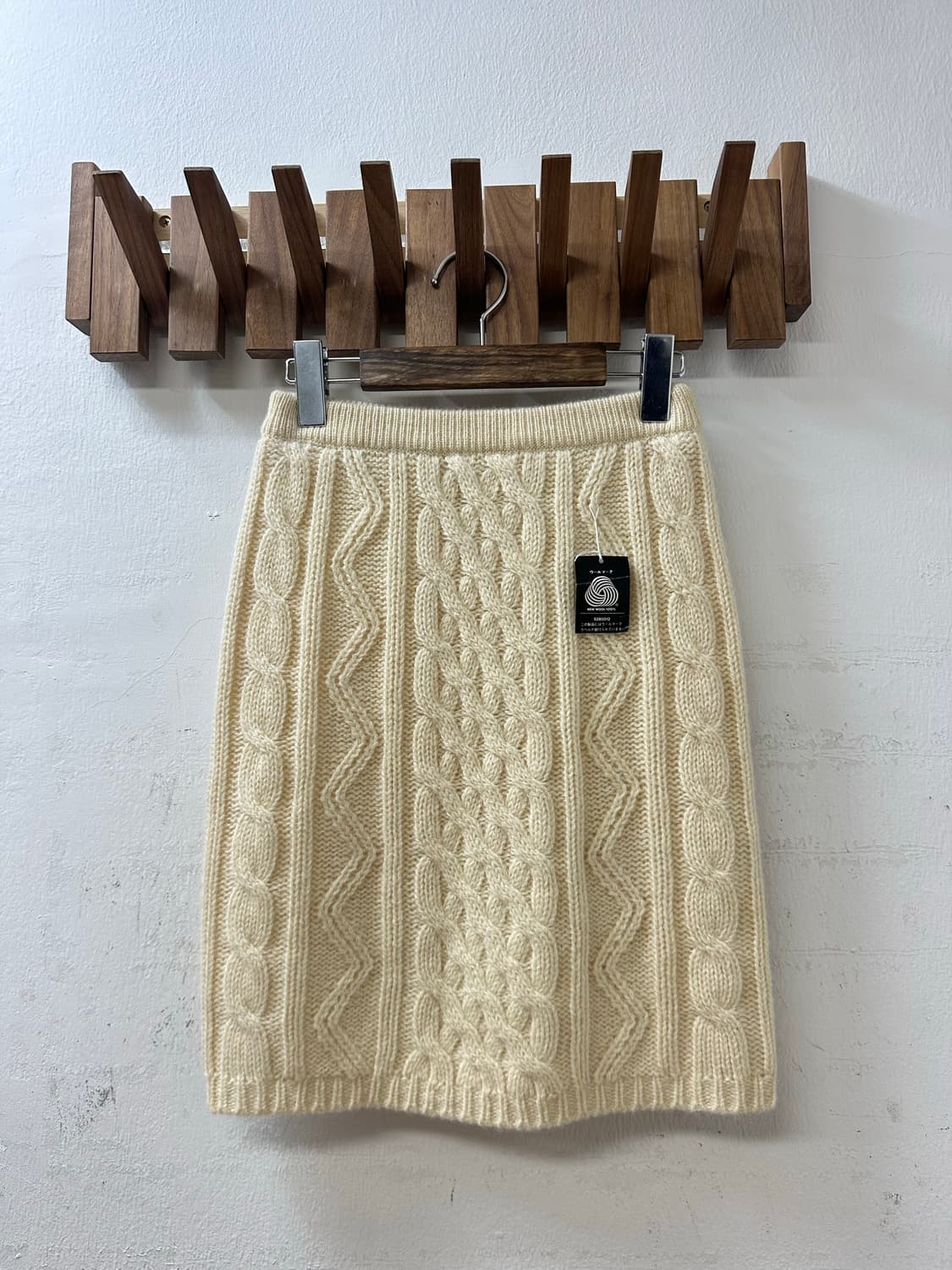 일본빈티지 택있는 새상품 뉴울 100% 케이블 아란 니트 스커트 상품이미지2