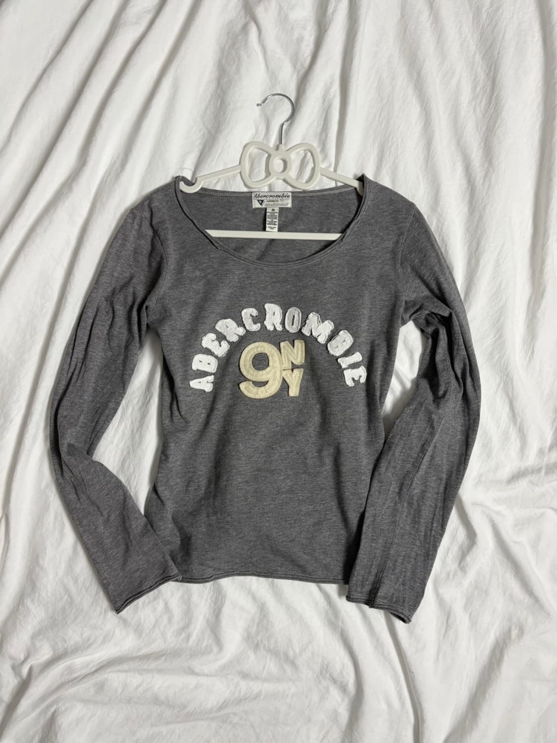 아베크롬비 그레이 롱슬리브 상품이미지2