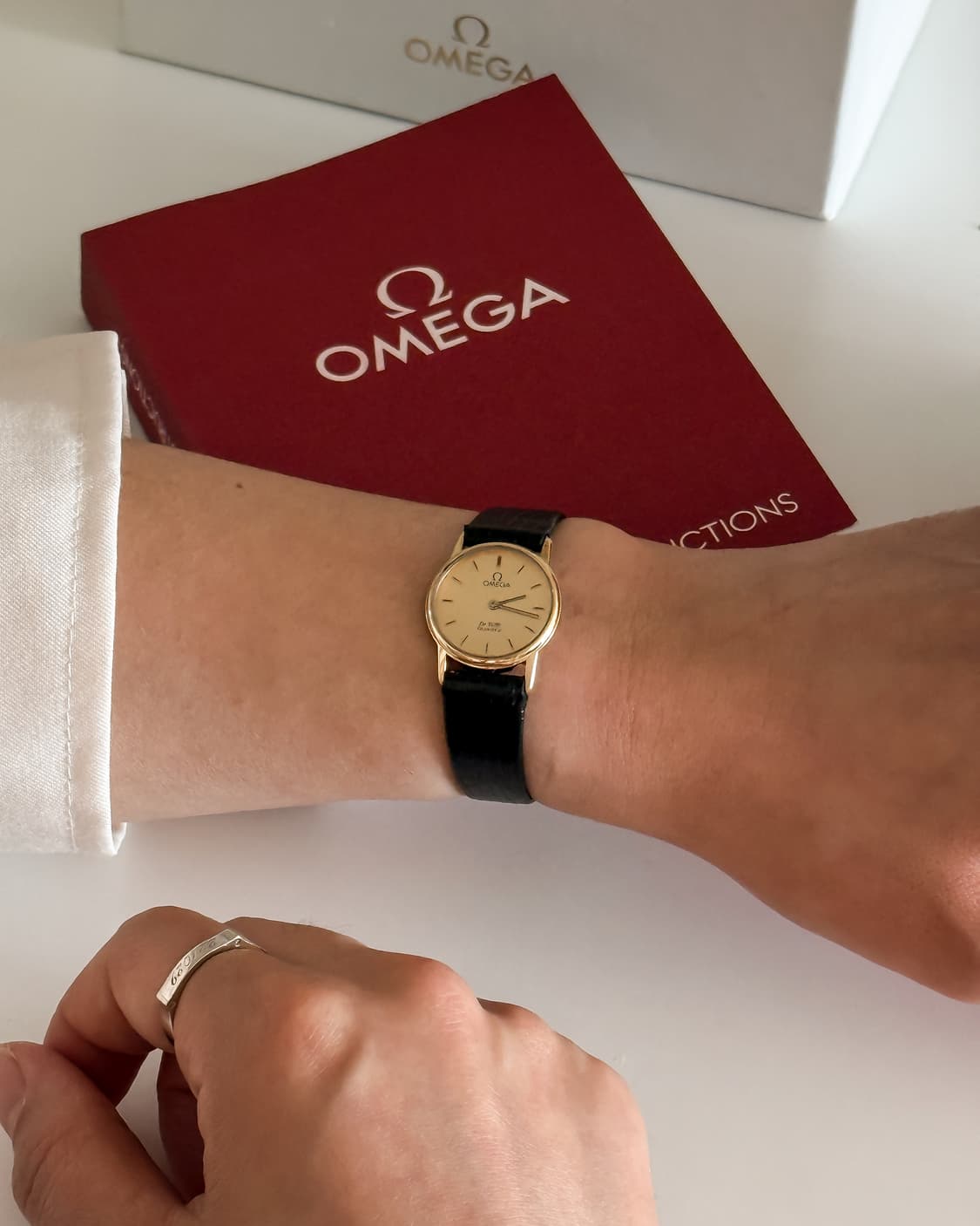 오메가 드빌 라운드 골드 시계 상품이미지3