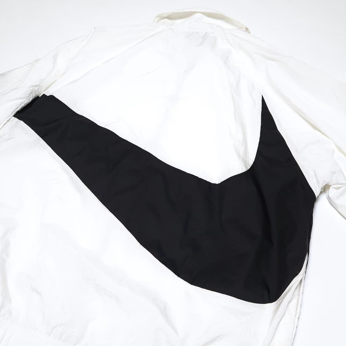 나이키 스테이트먼트 빅스우시 우븐 바람막이 자켓 상품이미지4