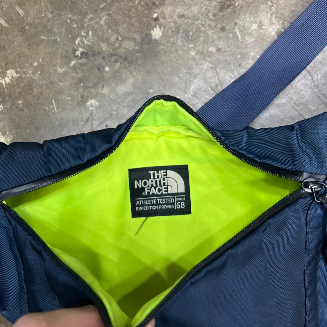 노스페이스 메신저백 슬링백 힙색 가방 상품이미지4