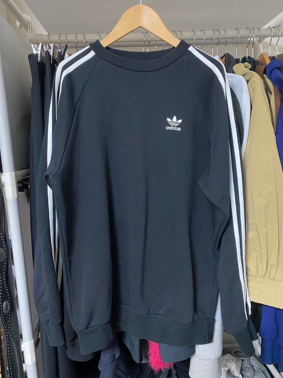 아디다스 기모 맨투맨 상품이미지1