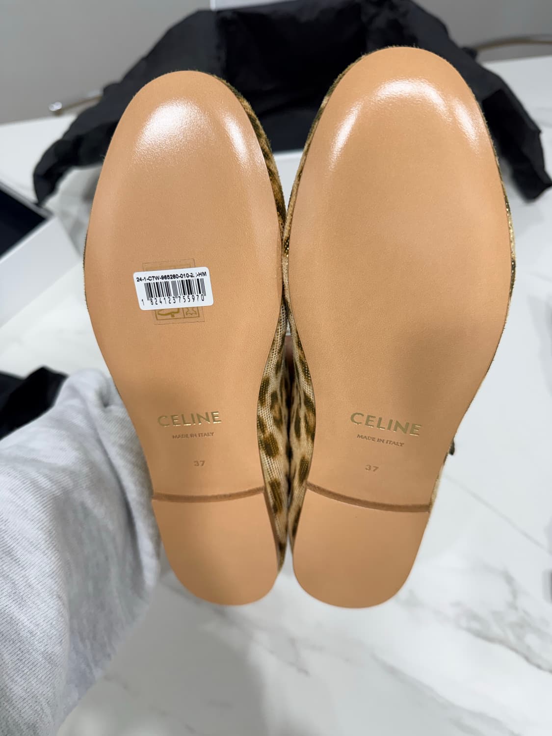 24SS 셀린느 발레리나 레오파드 플랫슈즈 240size 새상품 팝니다. 상품이미지3