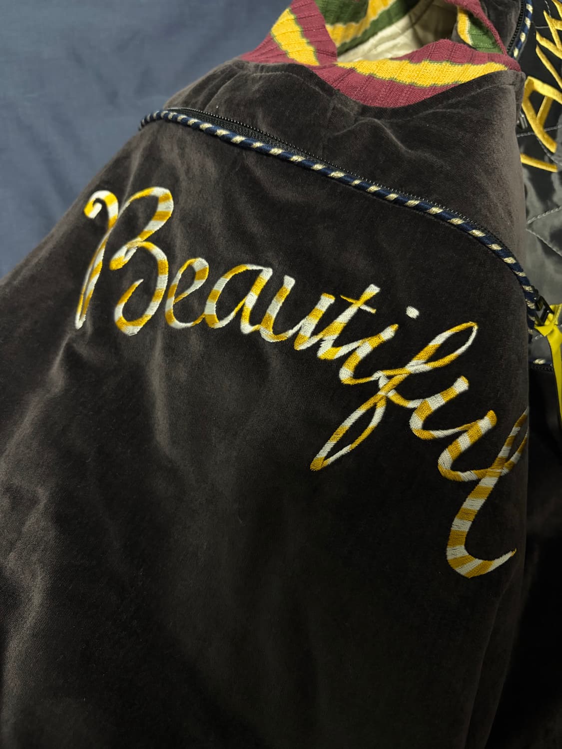 캐피탈 수베니어 자켓 3사이즈 새상품 상품이미지2