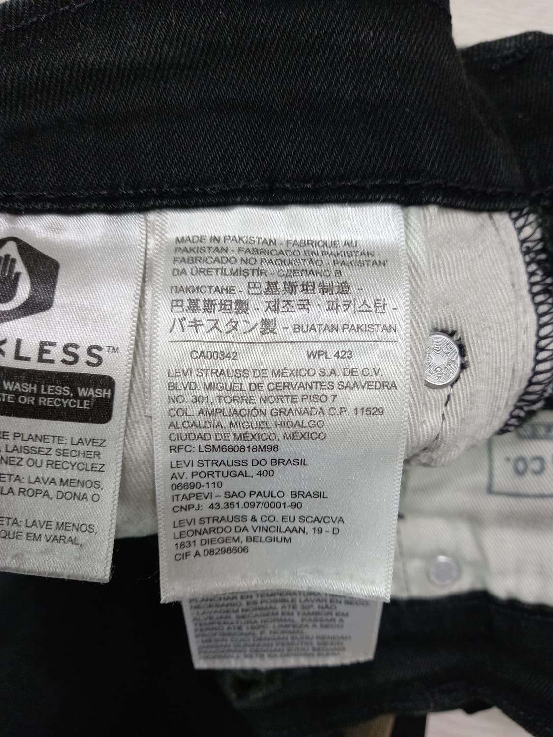 31 리바이스502 PREMIUM 스판 슬림일자진 블랙 31-458 상품이미지7