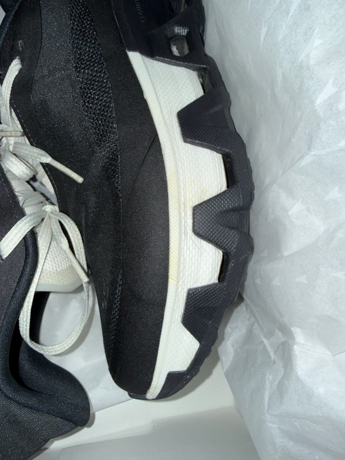 [280] 온 러닝 파프 클라우드 몬스터 하이퍼블랙 상품이미지8