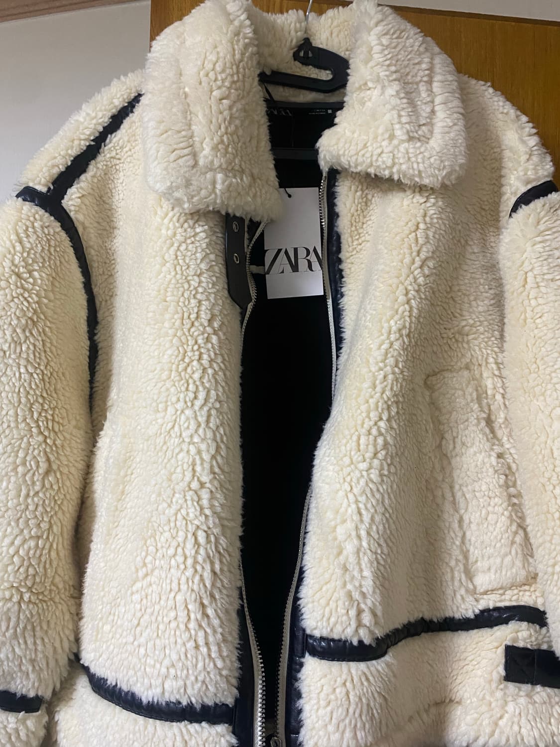 아이보리 베이지 양털 무스탕 자켓 상품이미지1