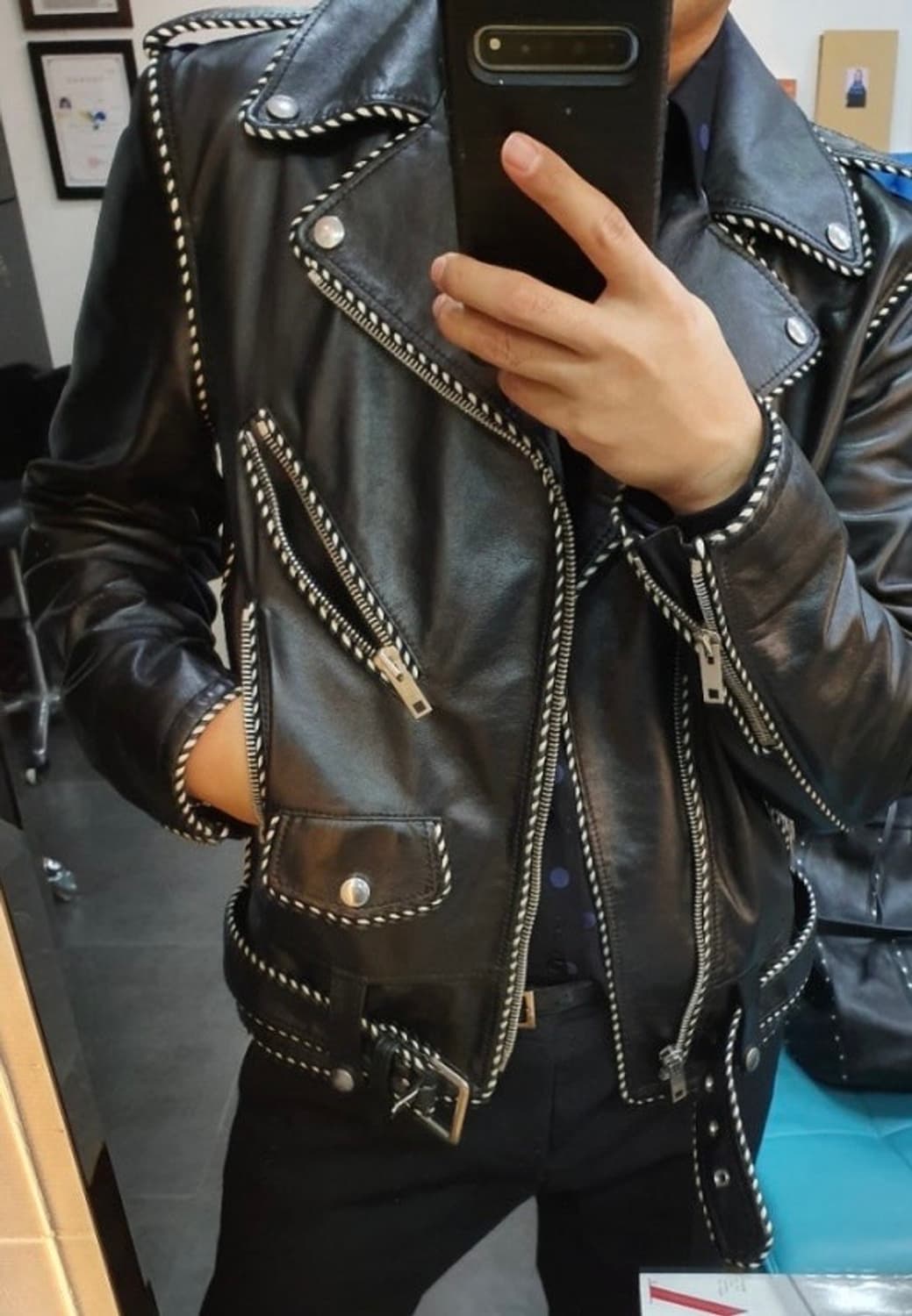 [46] 19fw 셀린느 파이핑 레더 자켓 상품이미지3