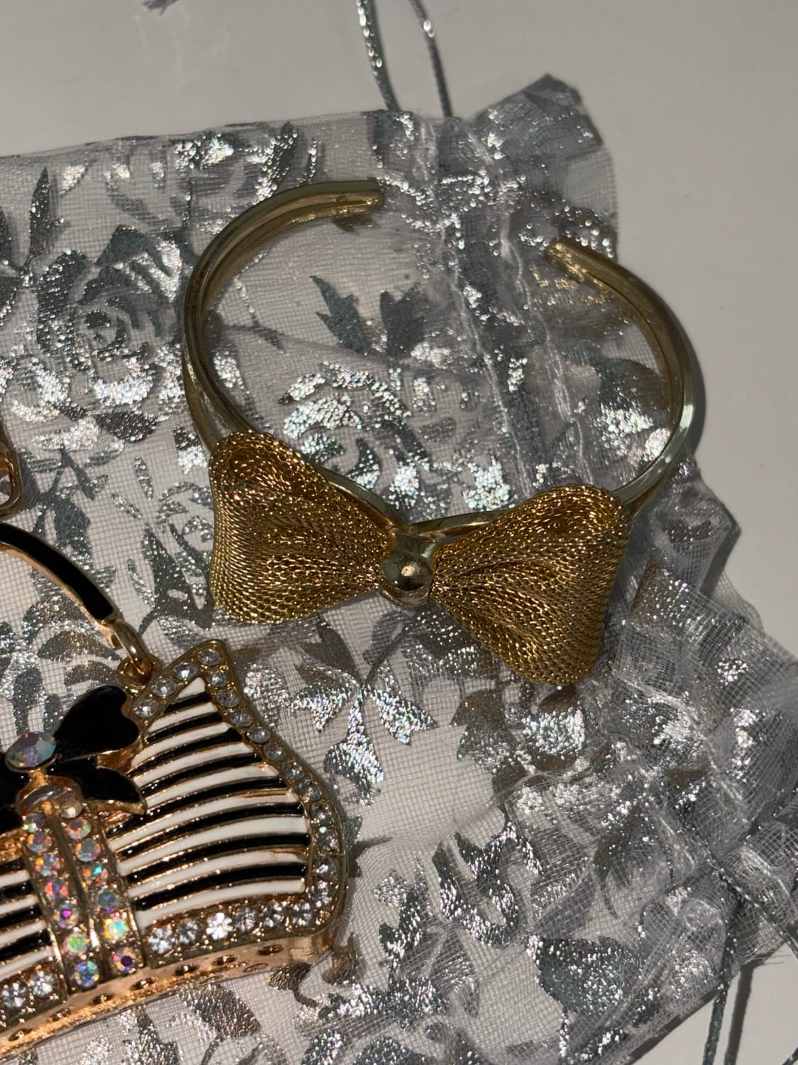 히메갸루 골드큐빅리본팔찌 상품이미지2