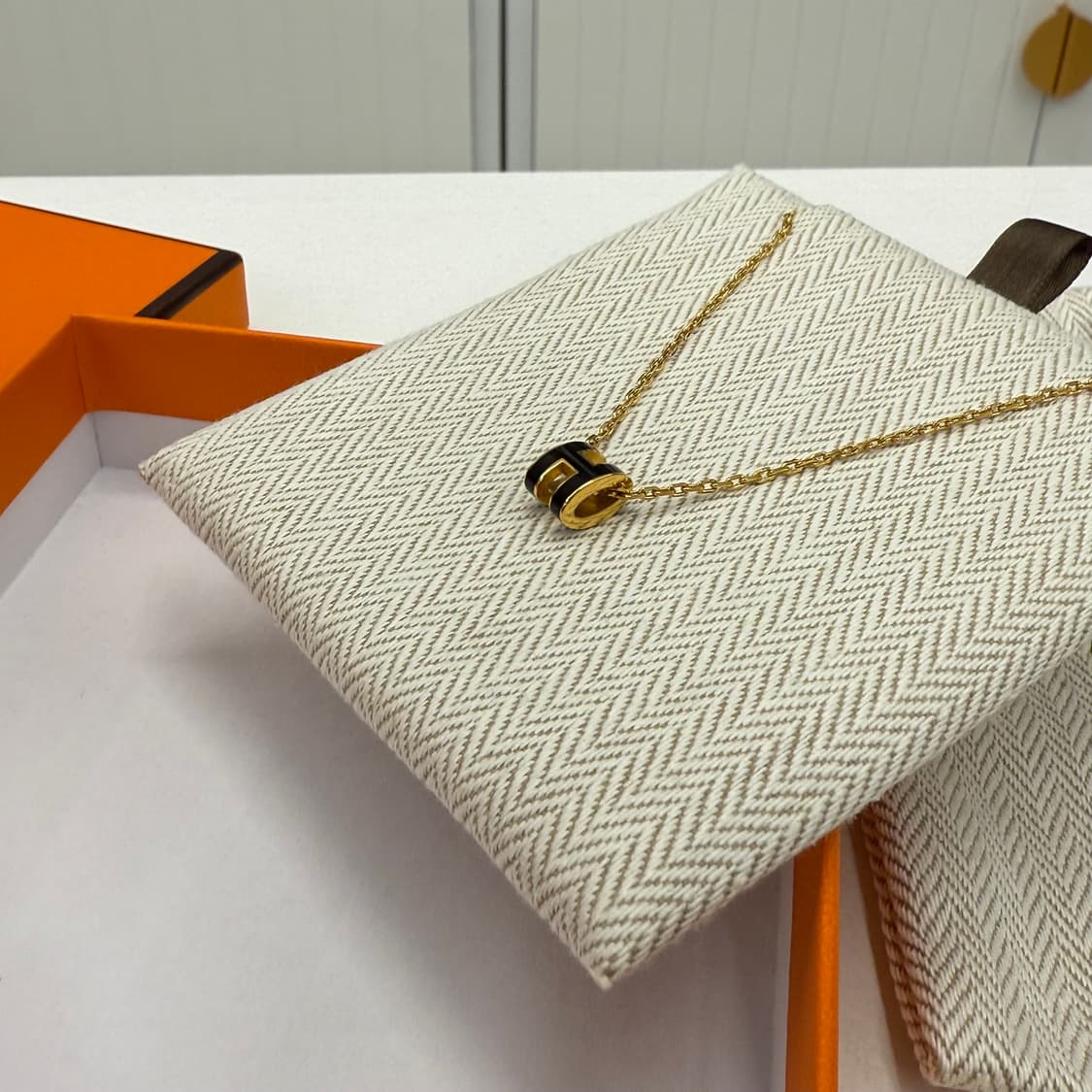 에르메스 팝아슈 미니 목걸이 블랙 골드 상품이미지2