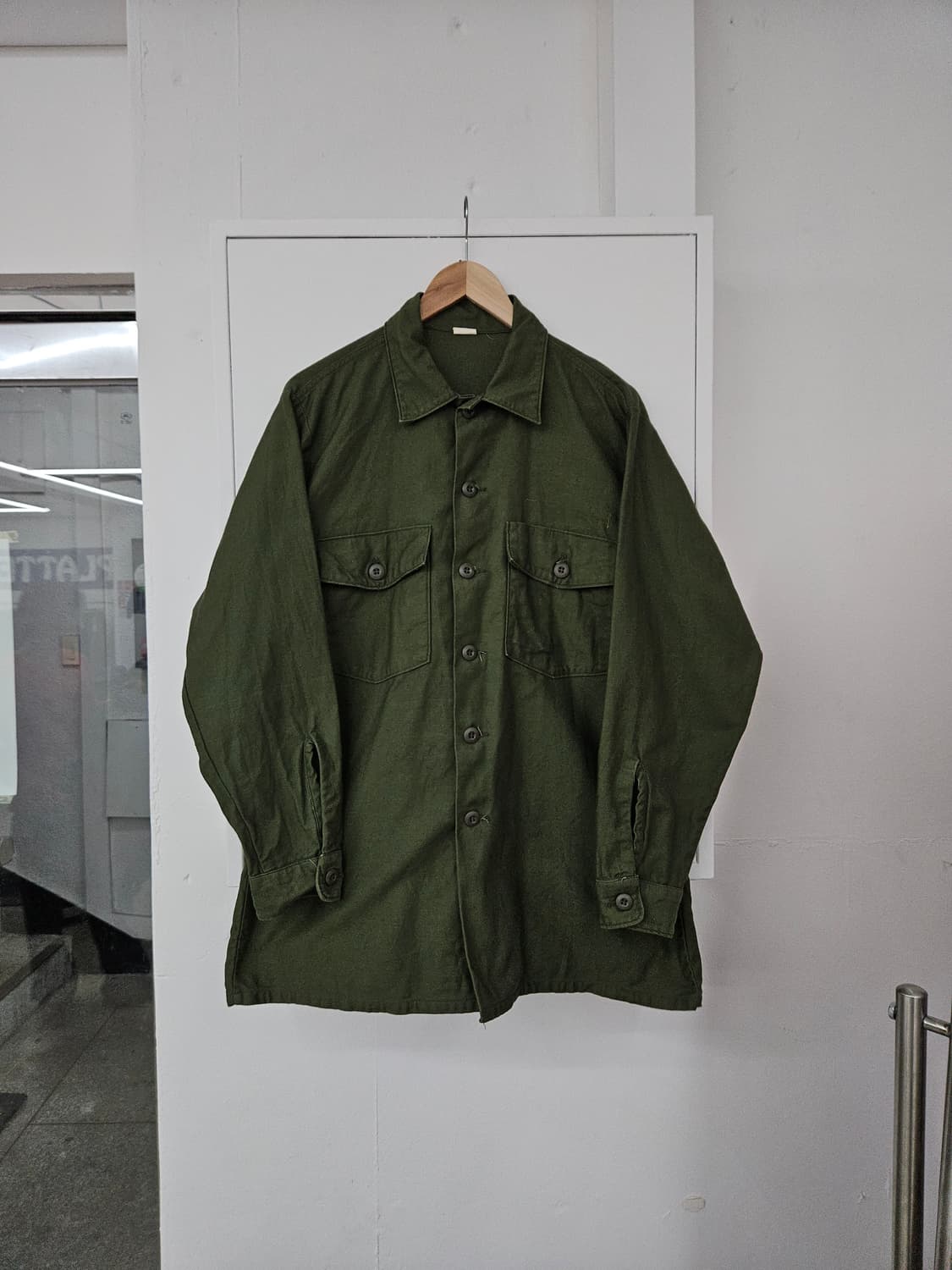 1970's Og107 백사틴 셔츠 16.5 민트급 상품이미지1