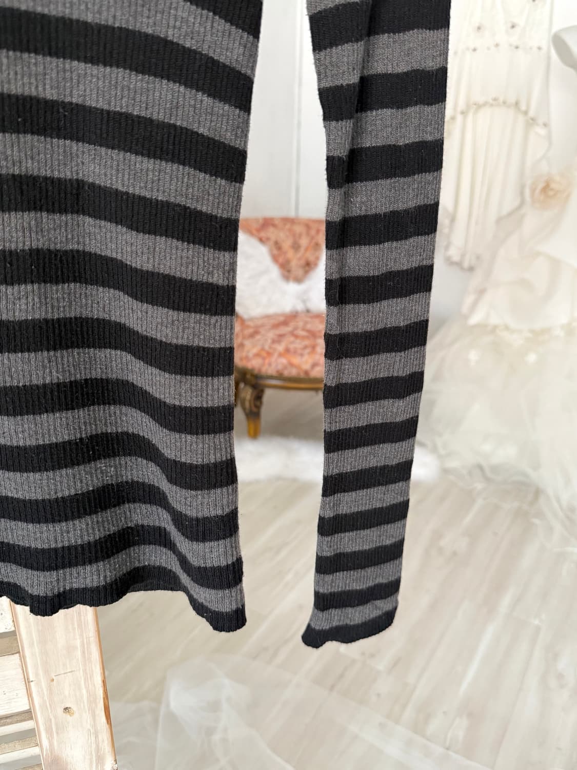 black stripe turtle neck top  상품이미지3